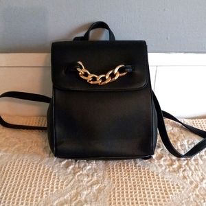 Forever 21 women bagpack